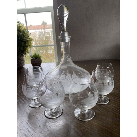 Tuscany Etched Clipper Ship Decanter/top & 6 Snifters Romania Hand Blown Barware - Picture 7 of 8
